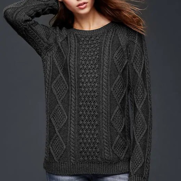 GAP Sweaters - NWOT Gap Cable Knit Crew Neck Pullover